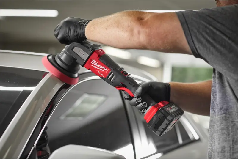 Aku excentrická leštička Milwaukee M18 FROP15-502X KIT, leštící bruska 125 mm, 2x aku M18 B5 + nabíječka M12-18 FC + příslušenství, 4933492352 (MI4933492352)